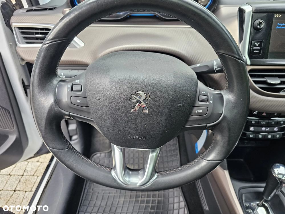 Peugeot 2008 1.6 VTi Allure - 12