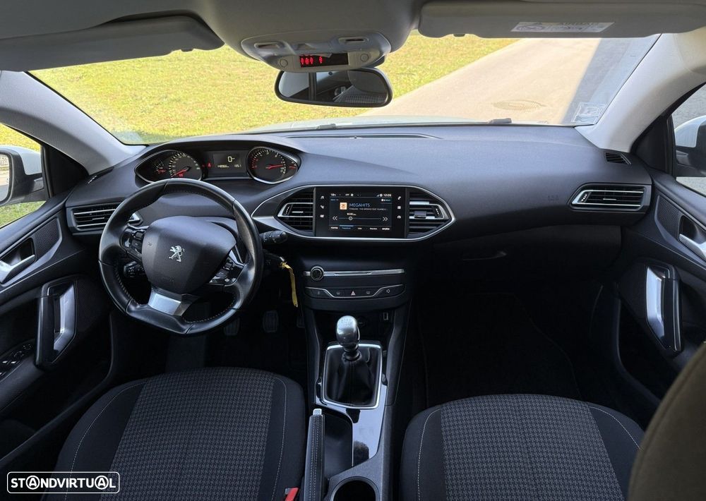 Peugeot 308 1.5 BlueHDi Active Pack - 28