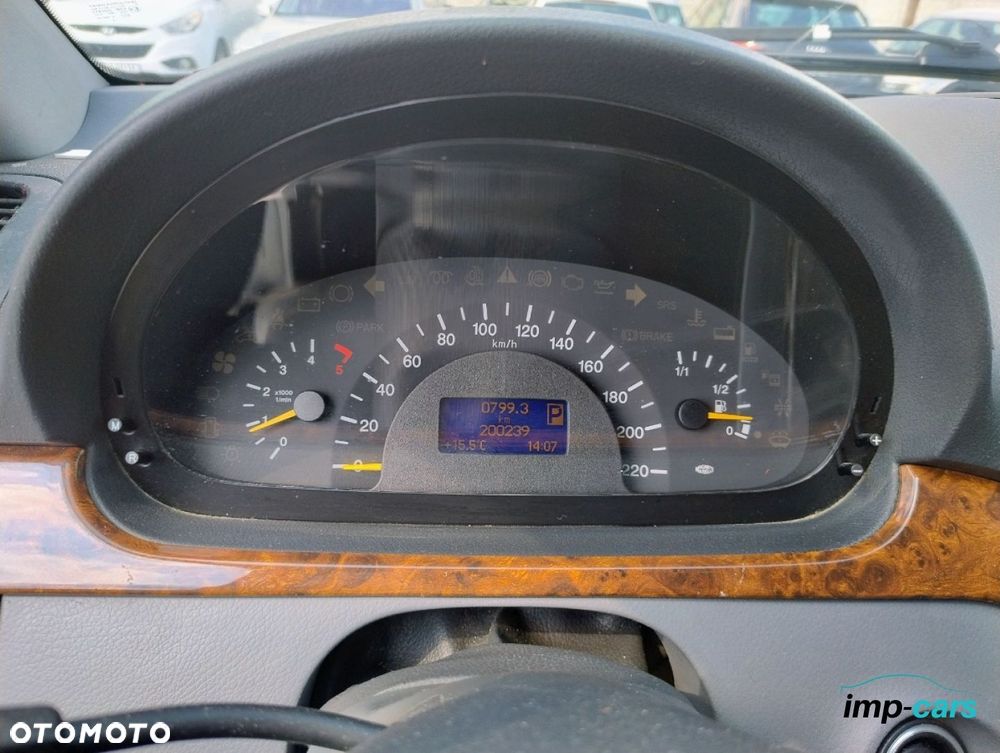 Mercedes-Benz Viano - 12