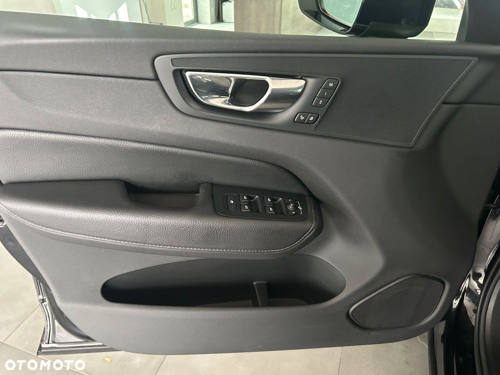 Volvo XC 60 D3 Geartronic Momentum - 20