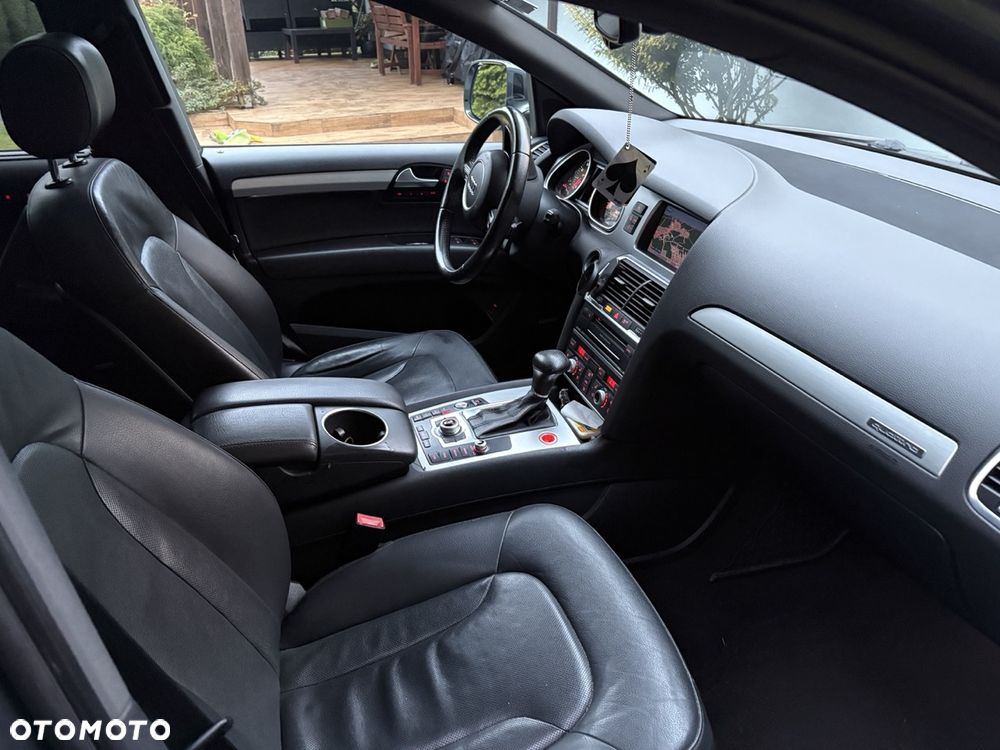Audi Q7 - 11