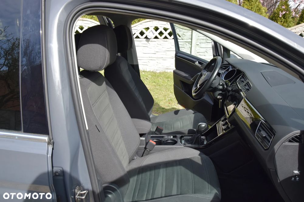 Volkswagen Touran 1.5 TSI ACT OPF DSG Highline - 16