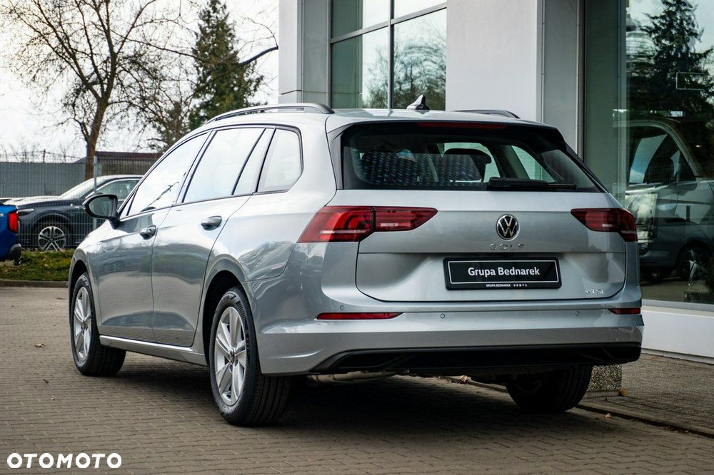 Volkswagen Golf - 9