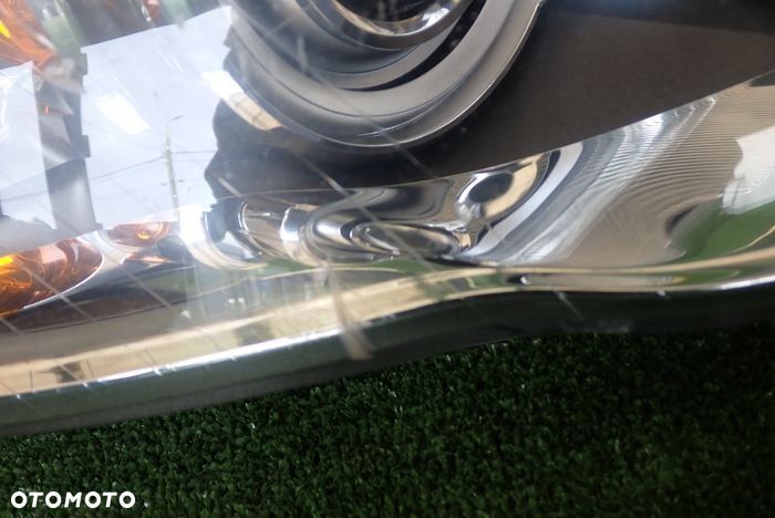 AUDI A4 B7 XENON reflektor prawy lampa prawa - 2