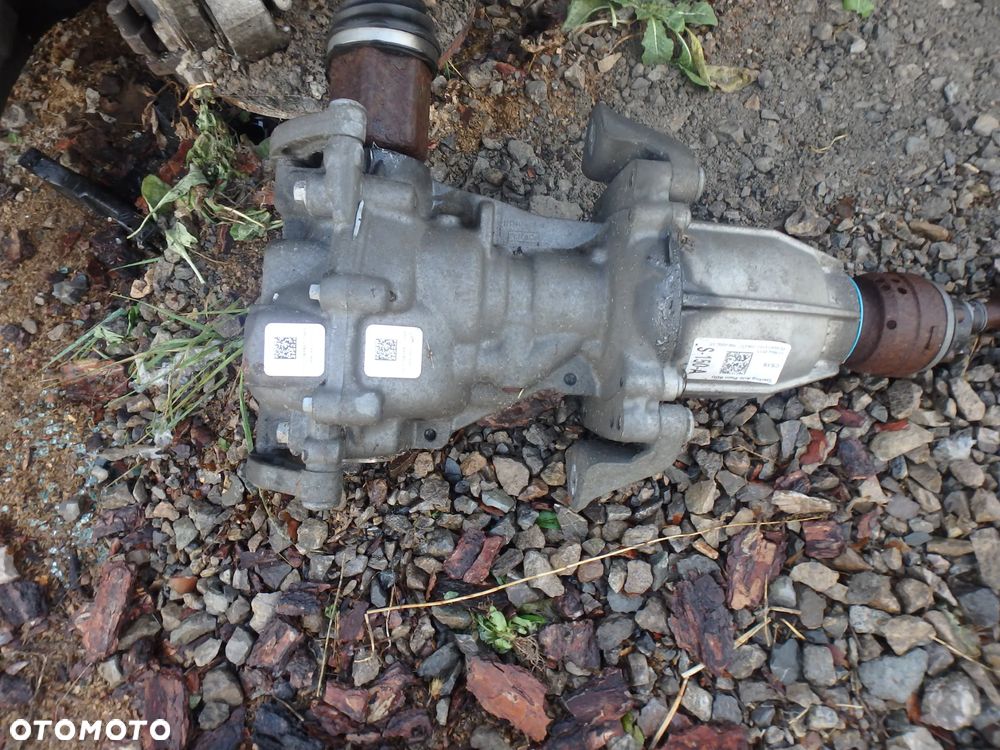 Most dyfer tylny CV6W 4B025DE Ford Fusion - 1