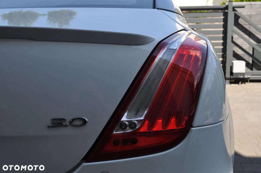Jaguar XJ 3.0 V6 Kompressor Luxury - 11