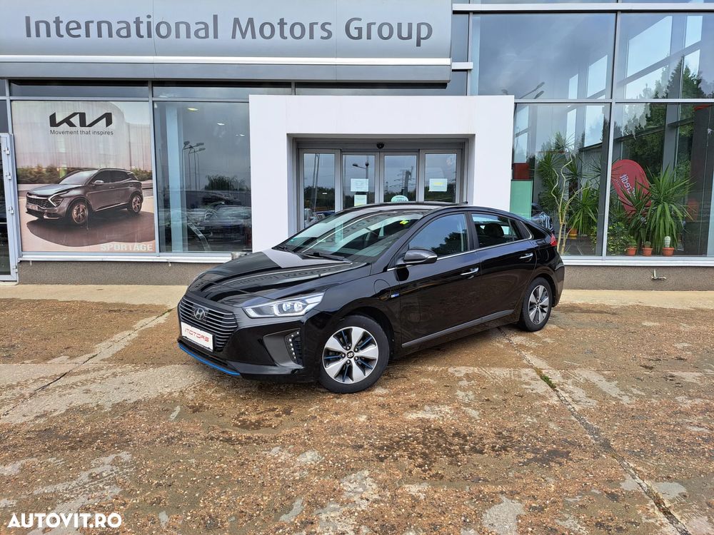 Hyundai IONIQ - 3