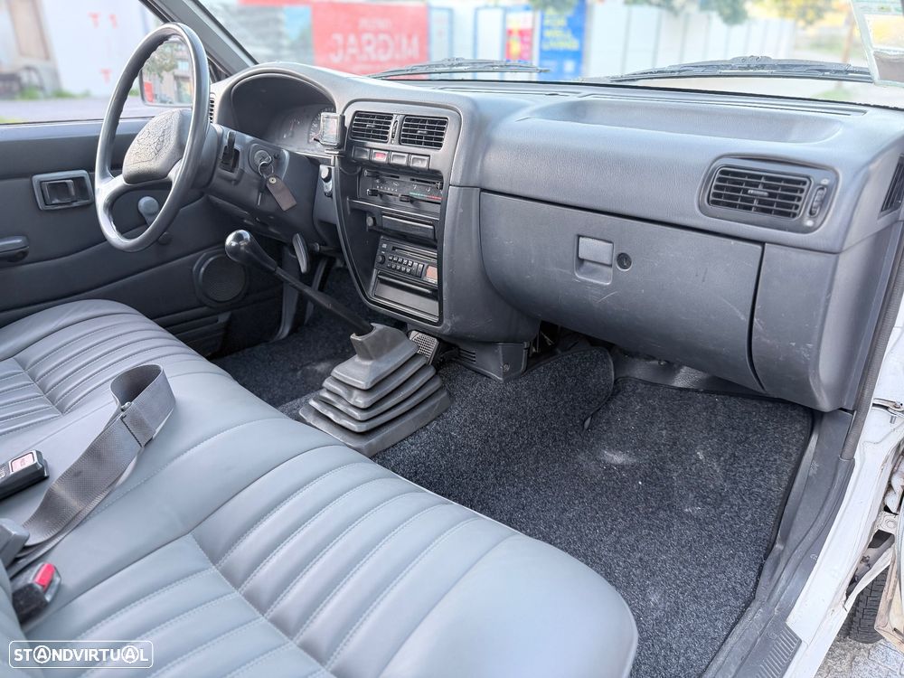 Nissan Pick Up 2.5 D - 9