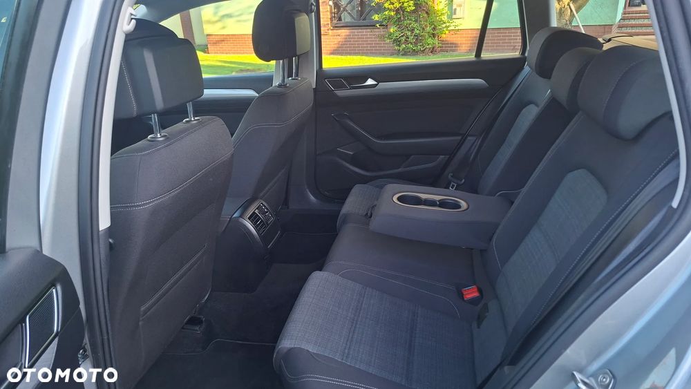 Volkswagen Passat 2.0 TDI EVO Business DSG - 13