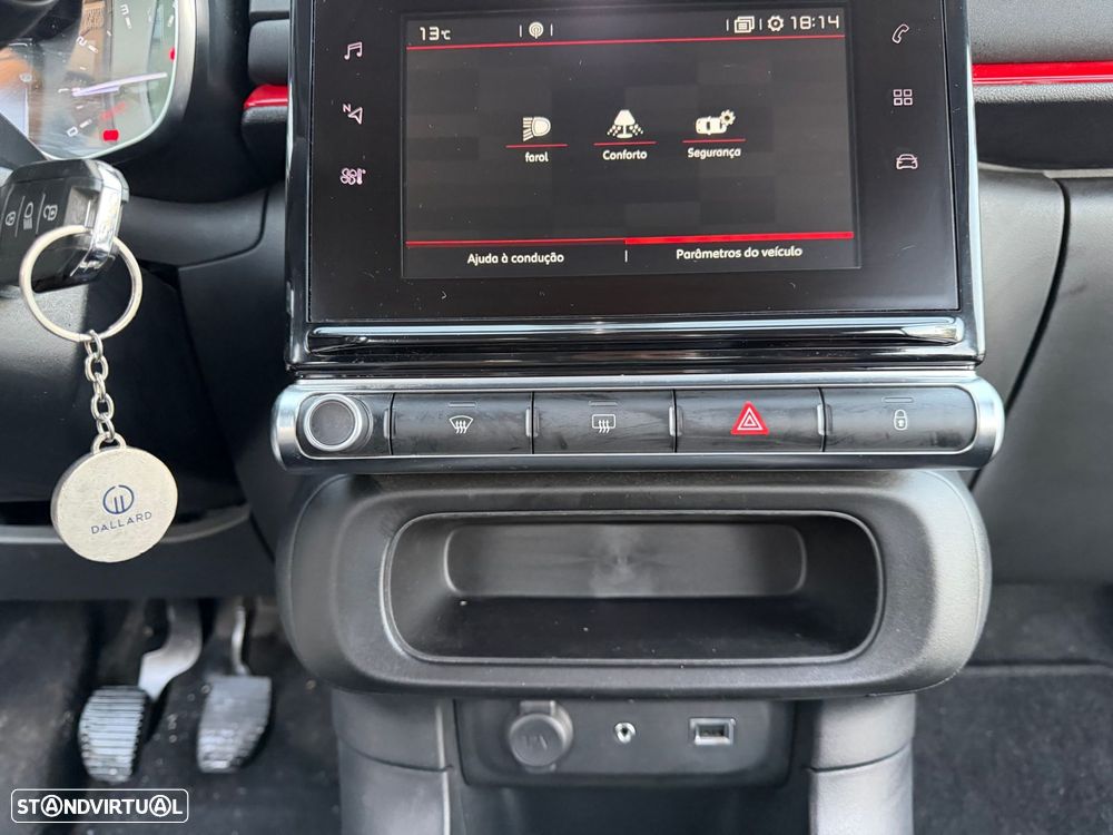 Citroën C3 1.2 PureTech Shine - 21