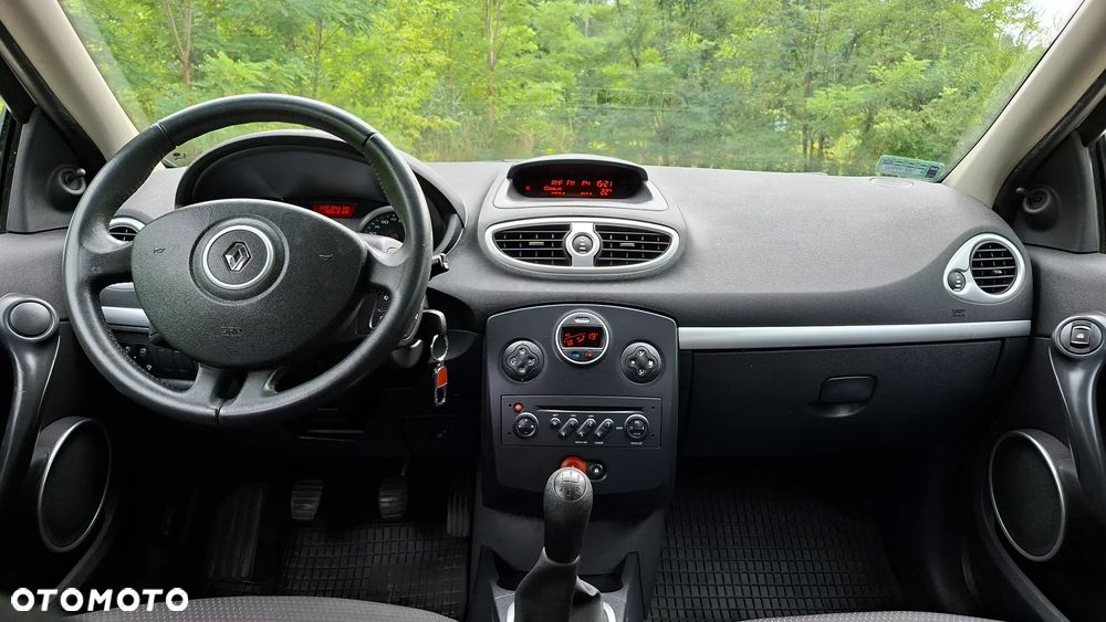 Renault Clio 1.2 16V Dynamique - 11