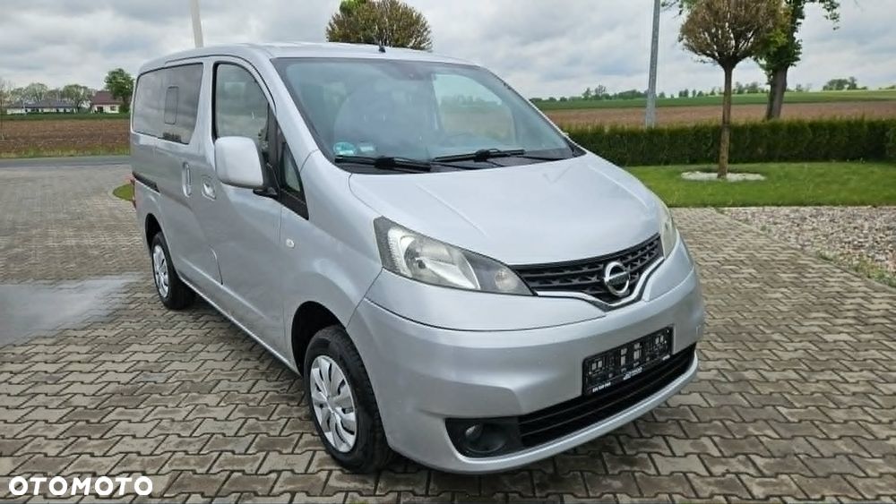 Nissan NV 200 Evalia - 10