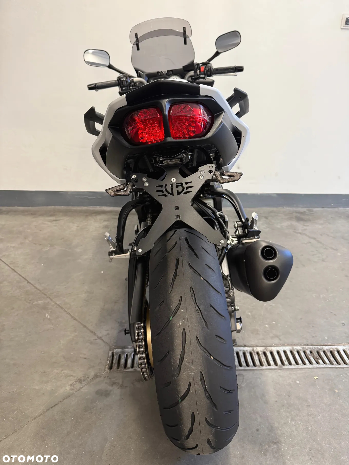 Yamaha FZ8 - 40