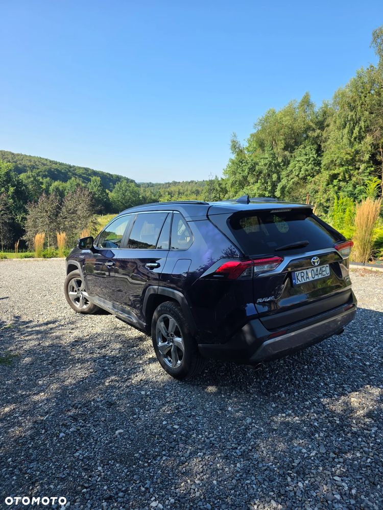 Toyota RAV4 - 5