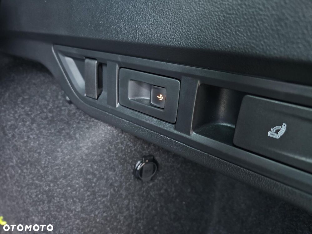 Skoda Octavia 2.0 TDI Sportline DSG - 17