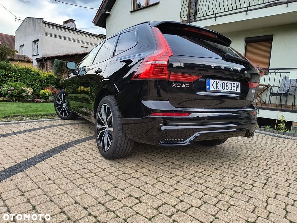 Volvo XC 60 B5 B AWD Plus Black Edition - 7