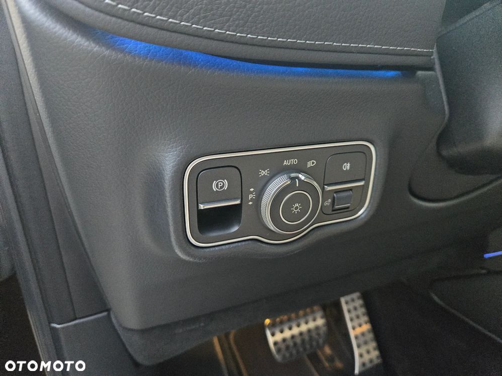 Mercedes-Benz Klasa G 400 d - 27