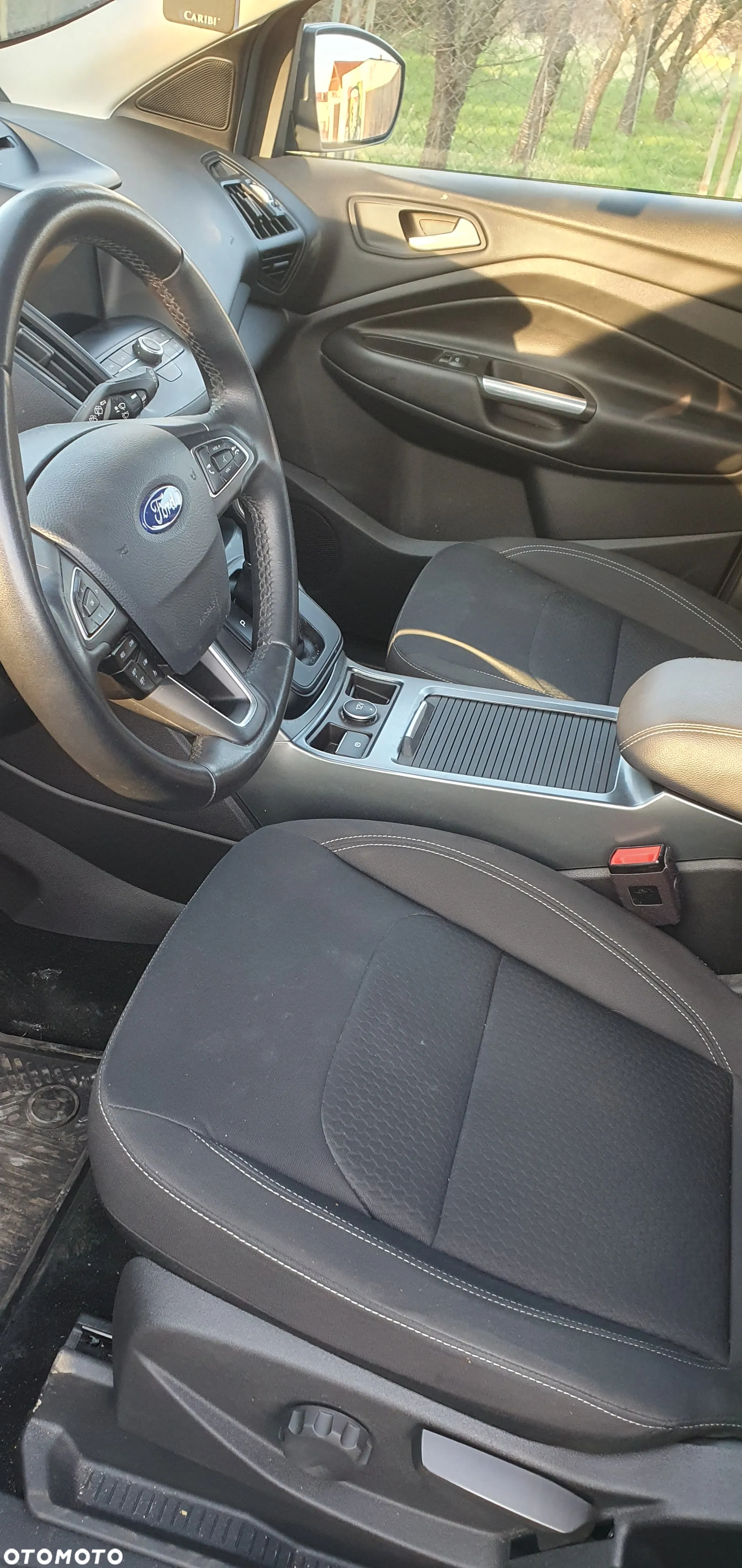 Ford Kuga - 14