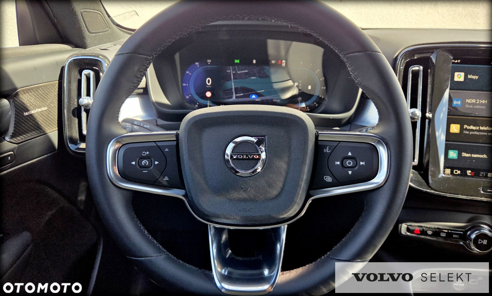Volvo XC 40 B3 Plus Dark - 19