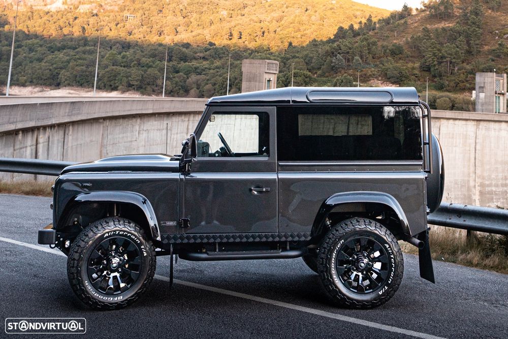 Land Rover Defender 90 2.5 TDi Metal Top - 2