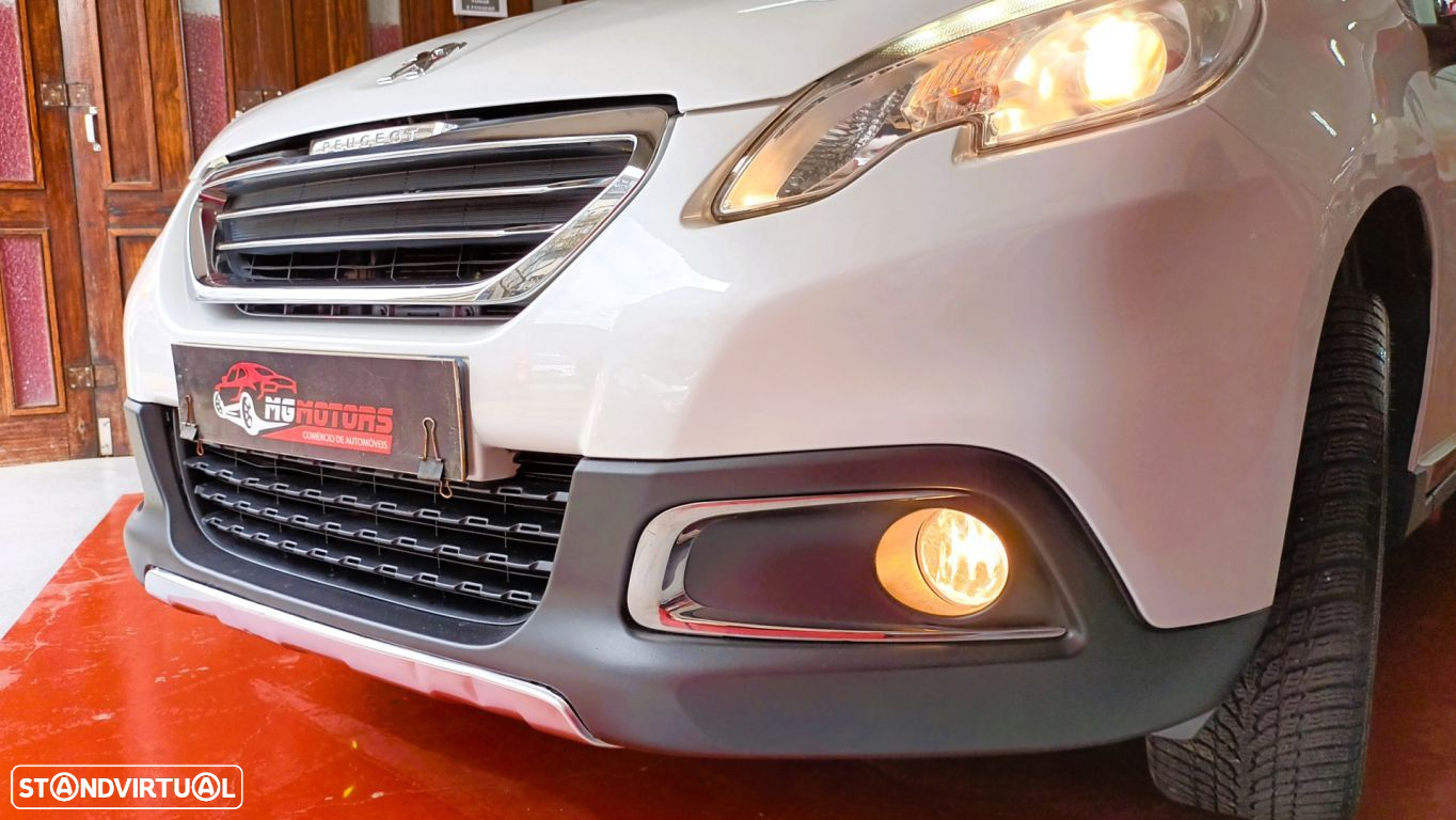 Peugeot 2008 1.2 PureTech Allure - 20
