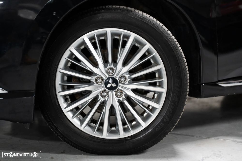 Mitsubishi Outlander 2.4 Instyle - 4