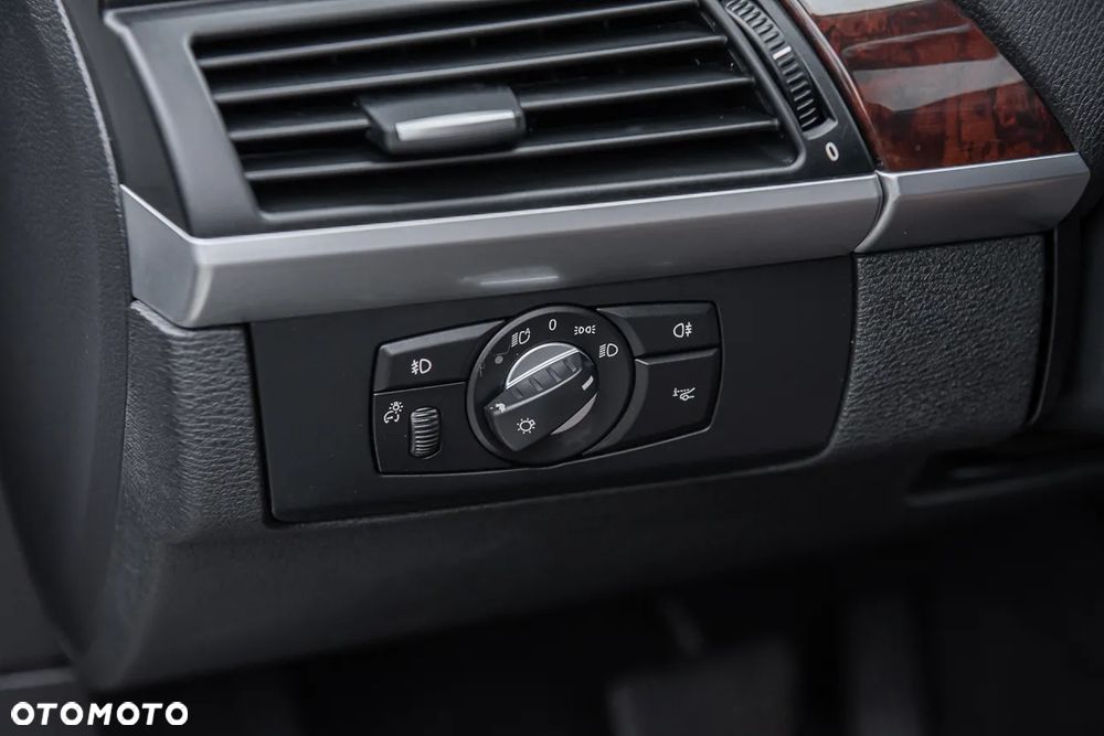 BMW X5 xDrive35i Edition Exclusive - 17