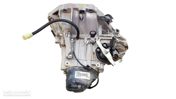 Caixa de 5Velocidades 1.5dCi 90cv - JR5368 [Dacia Sandero II]
