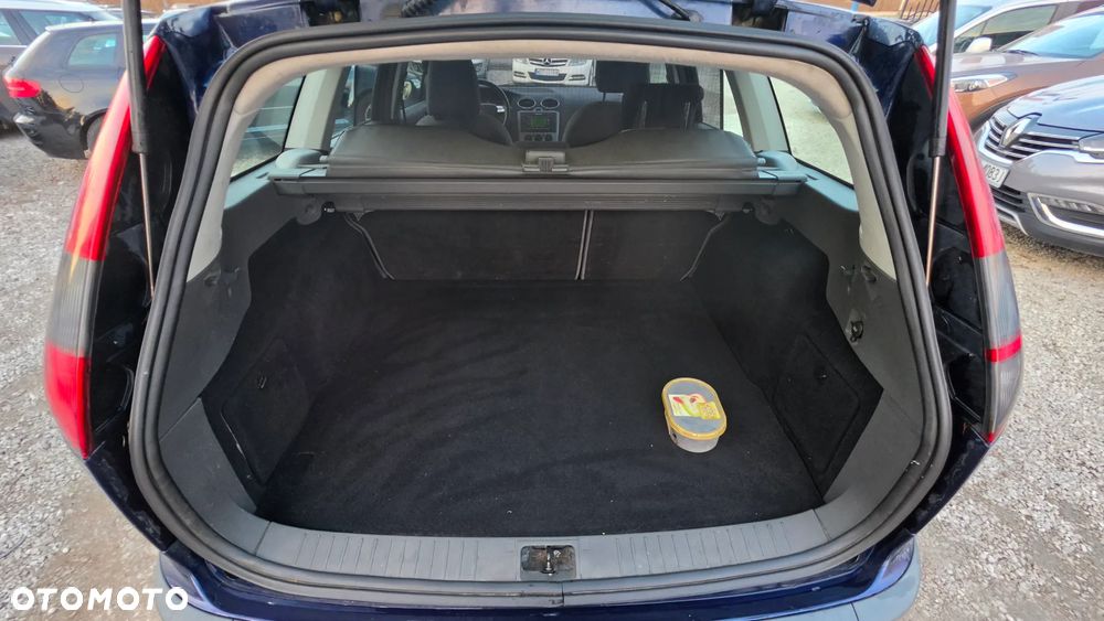 Ford Focus SW 1.6 TDCi Trend + - 18
