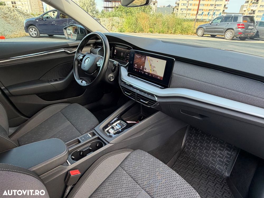 Skoda Octavia 2.0 TDI DSG Style - 6
