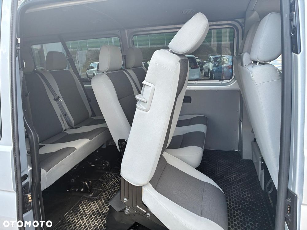 Volkswagen Transporter L2H1 Plus Comfortline - 10