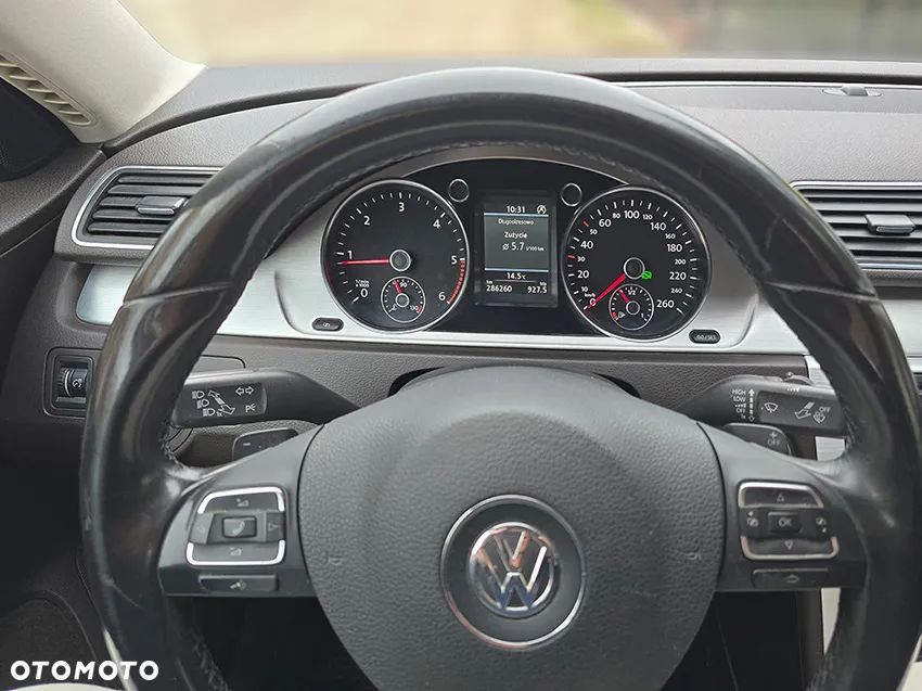 Volkswagen Passat 2.0 TDI Highline DSG - 11