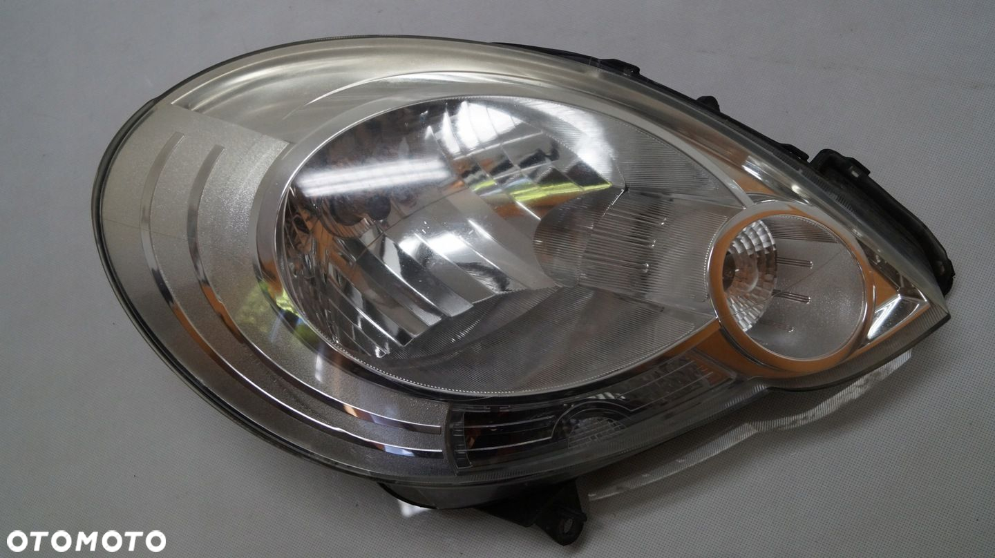 LAMPA PRZEDNIA PRAWA RENAULT KANGOO II 2012 - 6