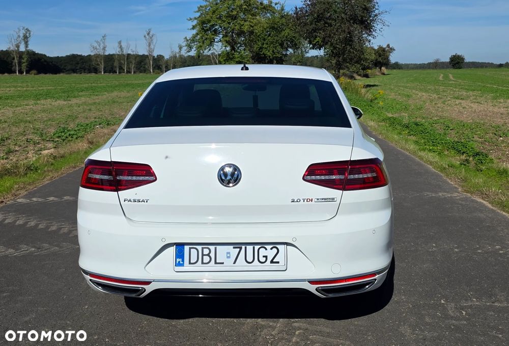 Volkswagen Passat 2.0 TDI SCR DSG Highline - 17