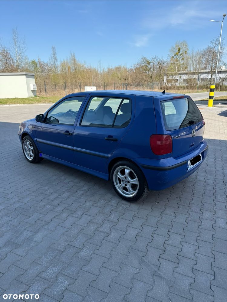 Volkswagen Polo 1.4 16V Trendline - 8