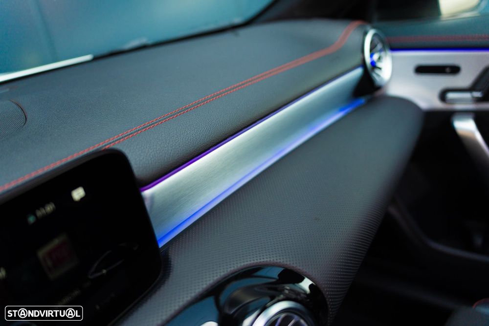 Mercedes-Benz CLA 220 d Shooting Brake AMG Line Aut. - 28