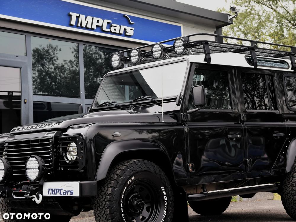 Land Rover Defender - 17
