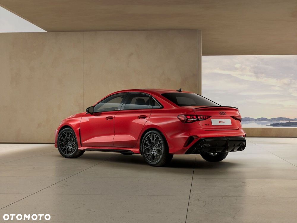 Audi RS3 Limousine - 5