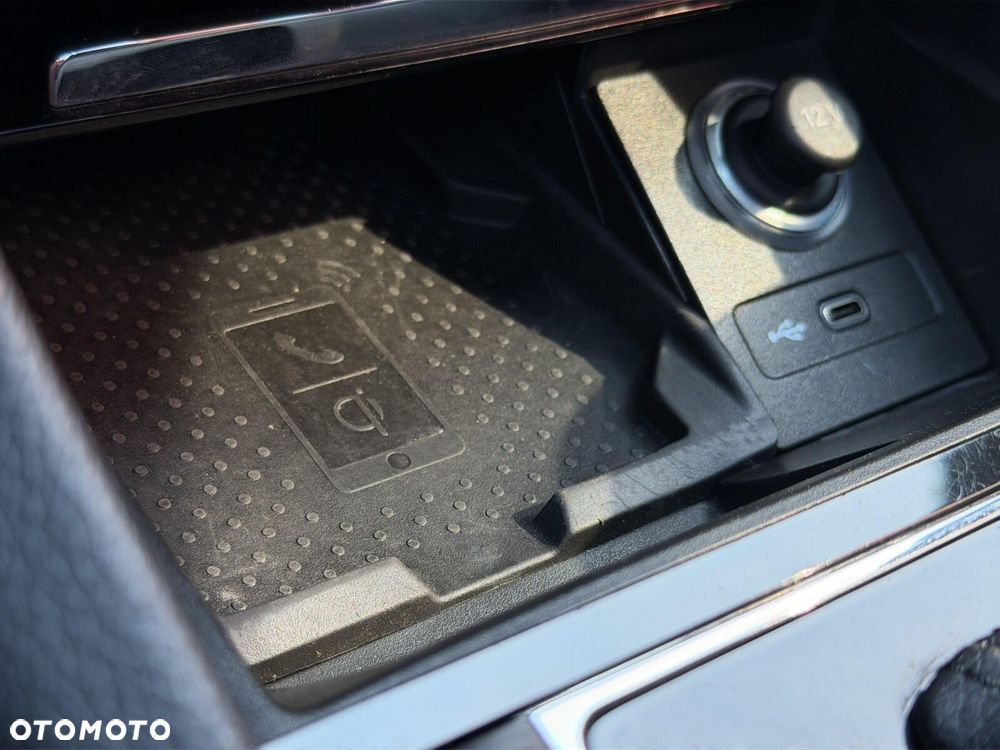 Skoda Superb 2.0 TDI SCR 4x4 L&K DSG - 41