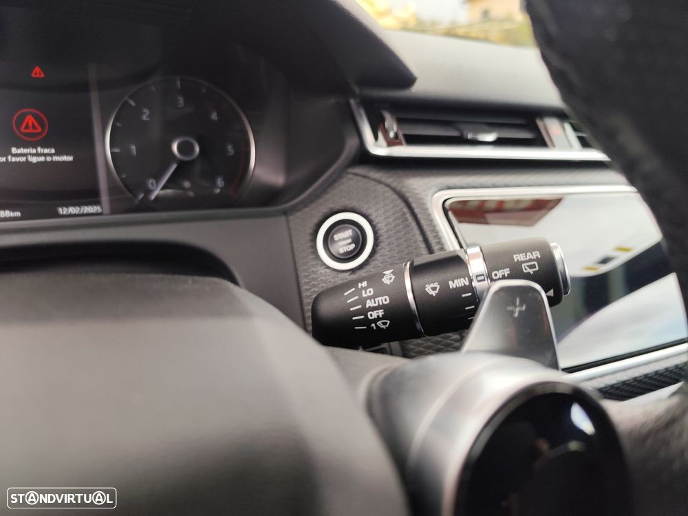 Land Rover Range Rover Velar 2.0d R-Dynamic - 25