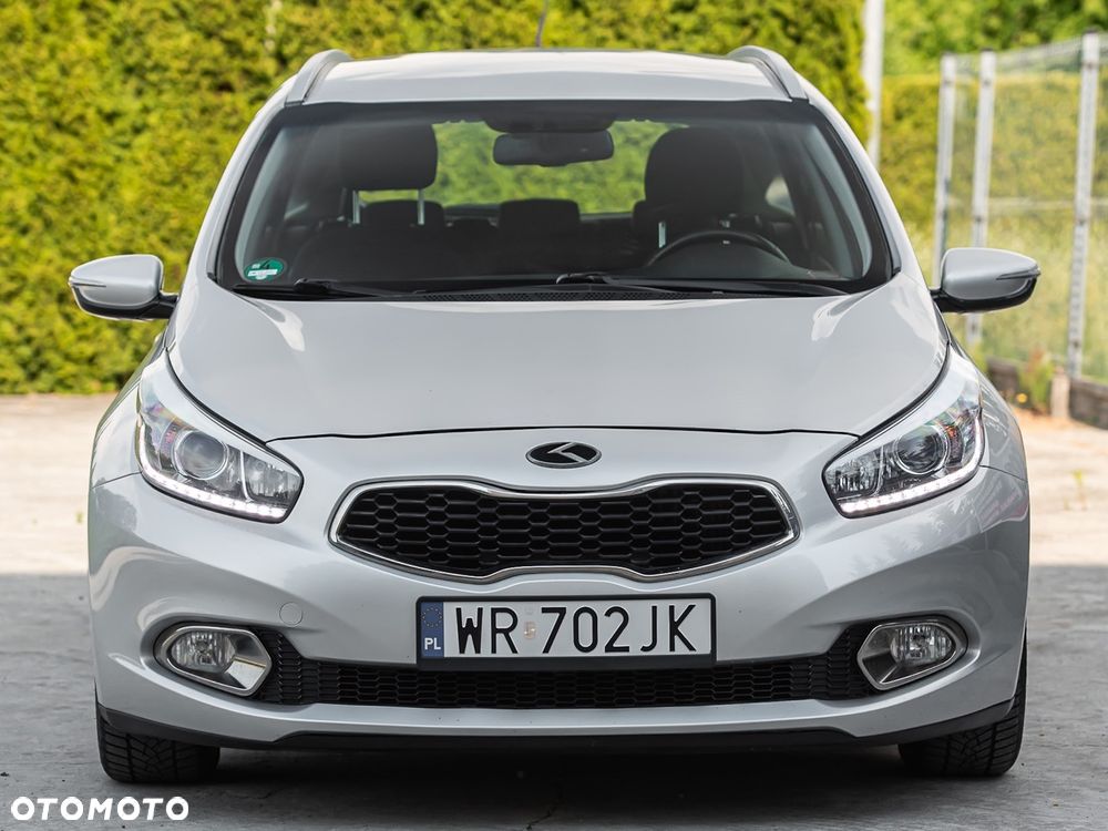 Kia Ceed 1.6 CRDi 128 Spirit - 11