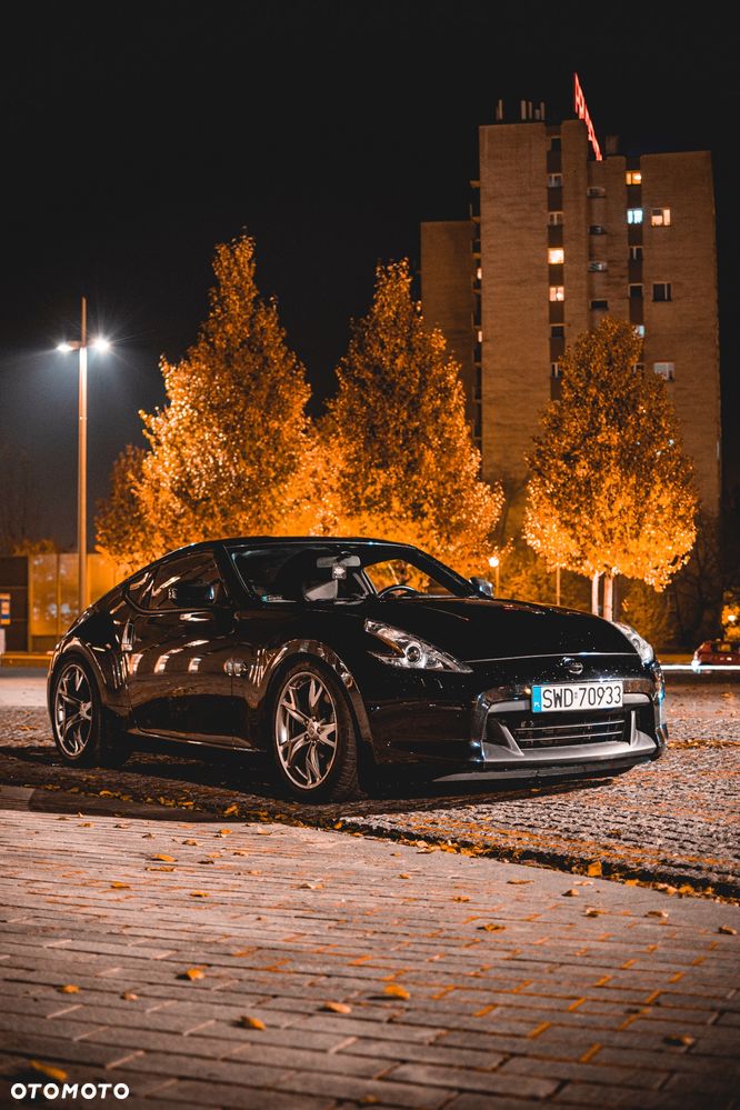 Nissan 370 Z - 7