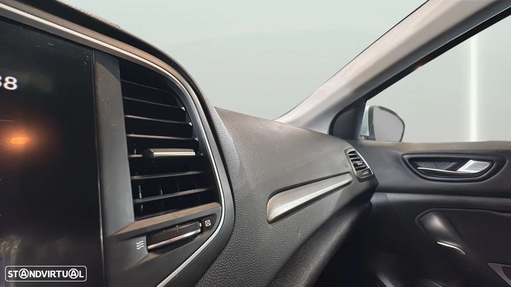 Renault Mégane Sport Tourer - 12