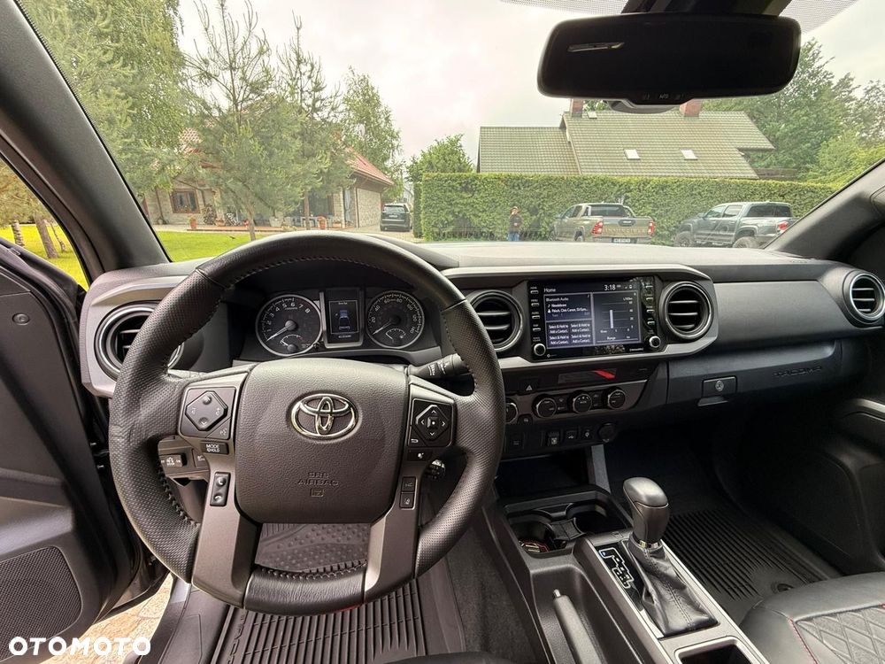 Toyota Tacoma - 13