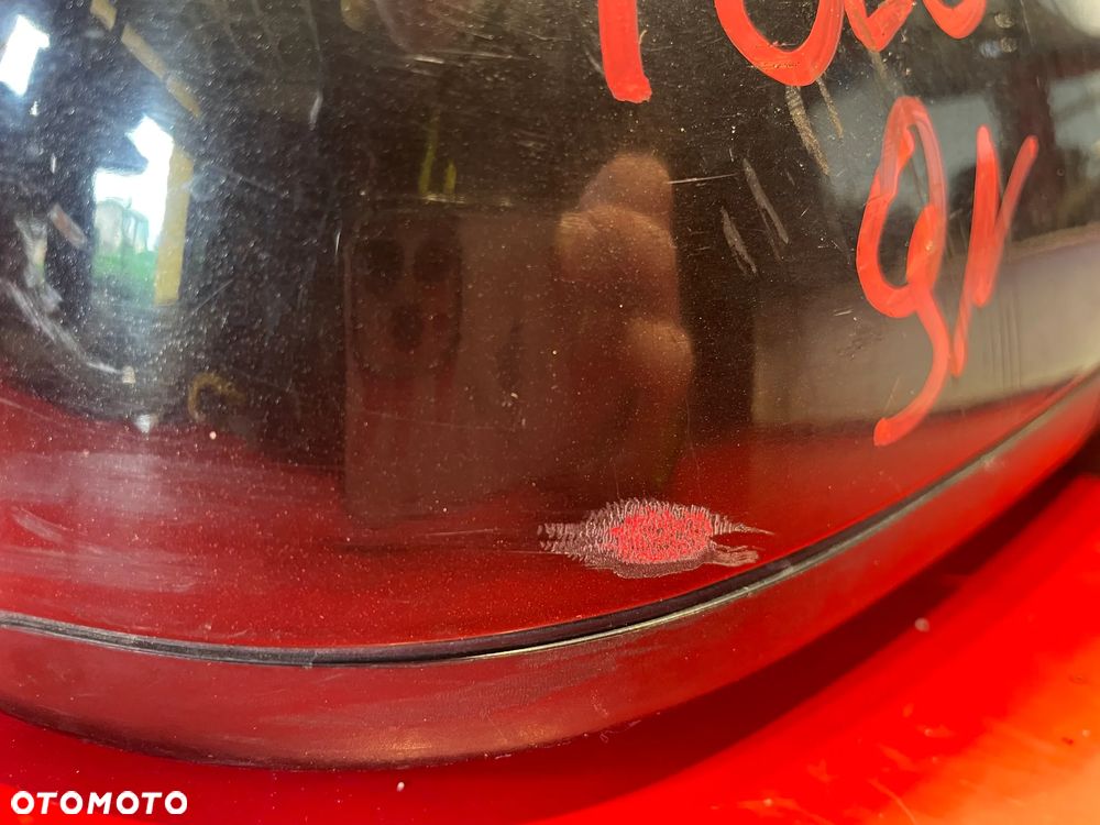 VW POLO 9N LUSTERKO PRAWE CZARNE - 4