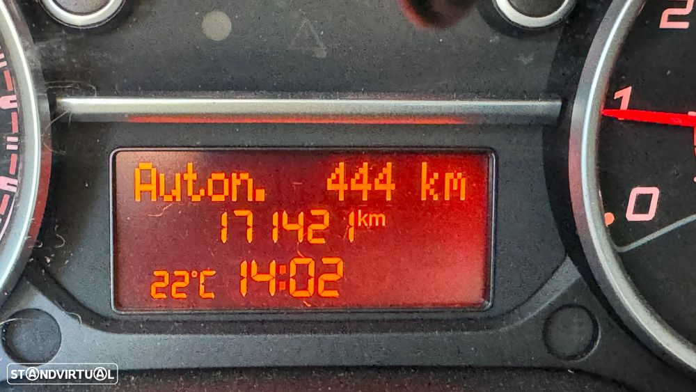 Fiat Doblo 1.3 MJet  3 Lugares A/C - 38