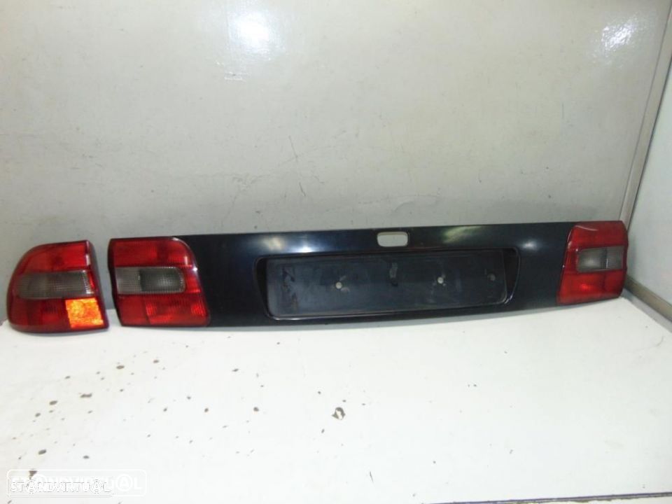 Volvo V40 farolins - 1