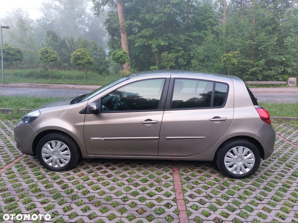 Renault Clio 1.2 16V Alize - 4