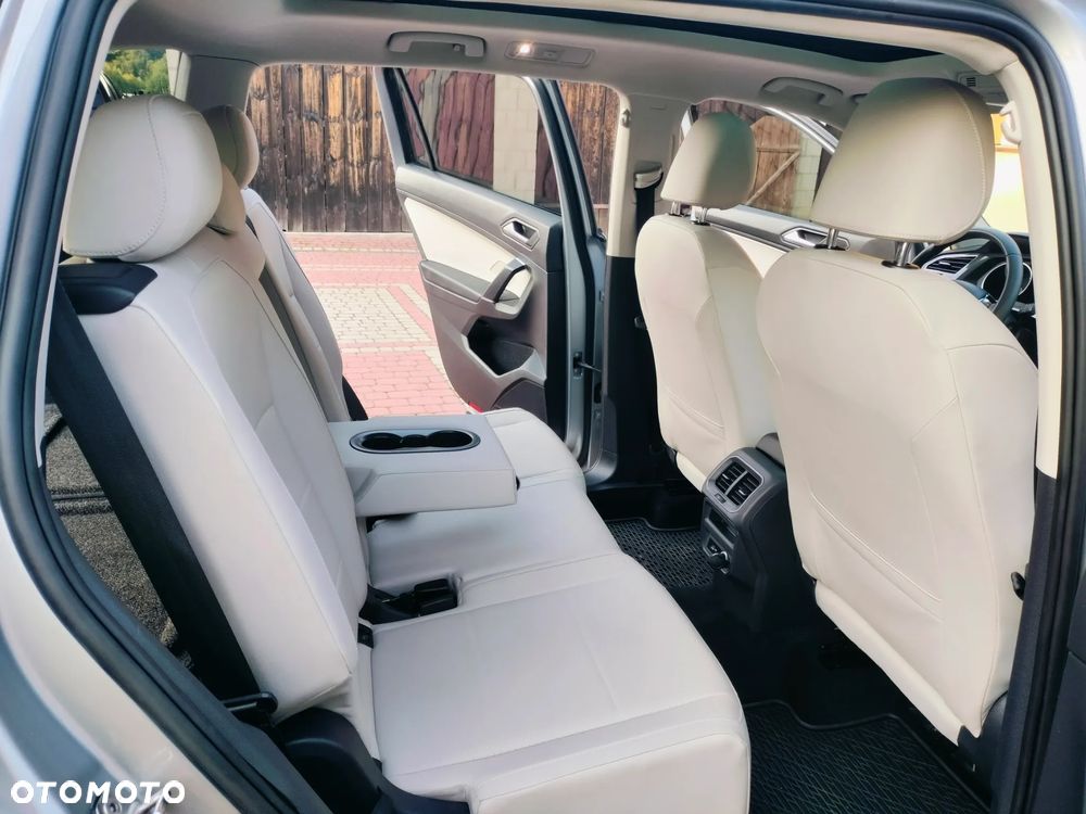 Volkswagen Tiguan Allspace - 31