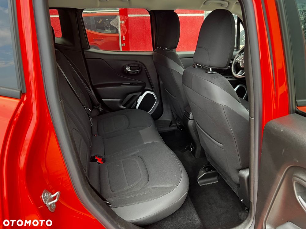 Jeep Renegade 1.4 MultiAir DSG Limited - 24